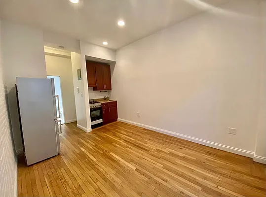Rented by Oxford Property Group | media 2