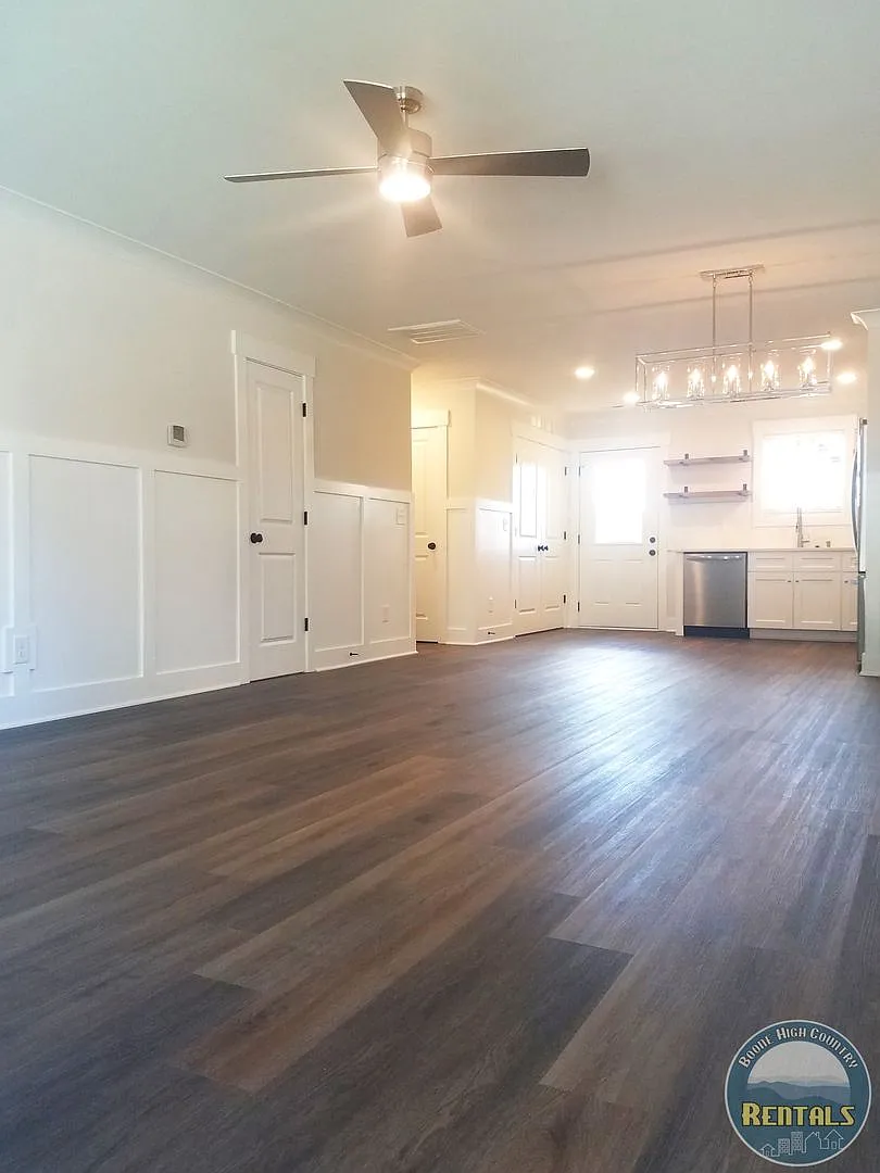 3/2.5 Modern Home off 421 in Boone, R-2 Zoned — Photo 4