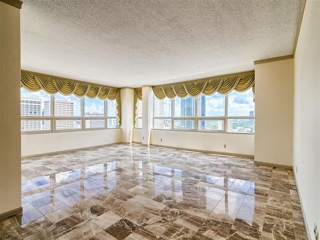 1st image of 5150 Hidalgo St Unit 1701