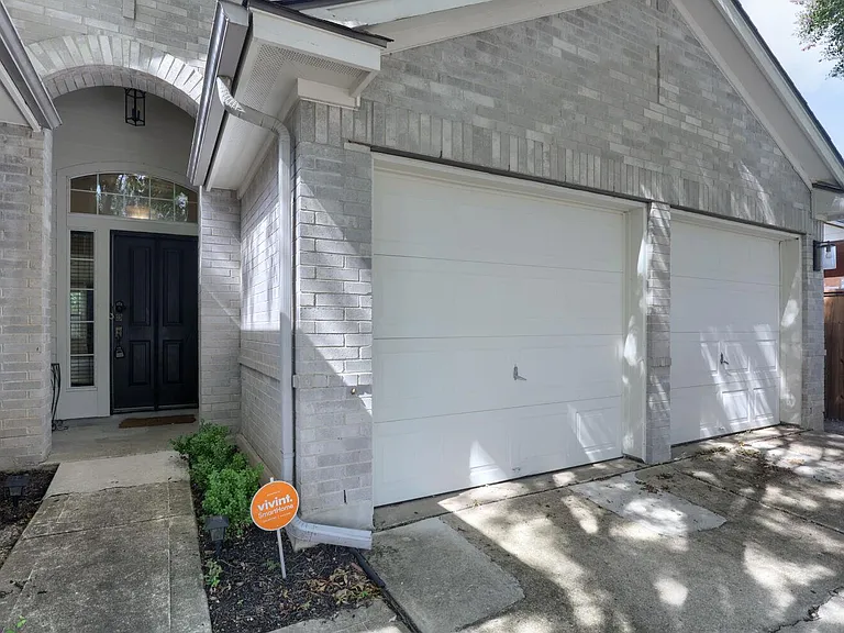 13620 Glen Mark Dr — Photo 2