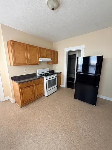 103 Sheffield Ave Photo 1