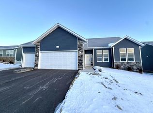 831 Sarah St, Belleville, WI 53508