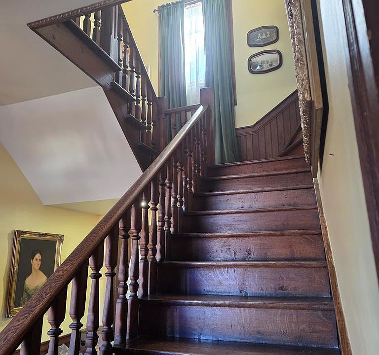 25th image of 109 Parsonage Ave