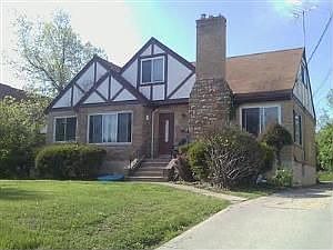 1st image of 2931 Queen City Ave