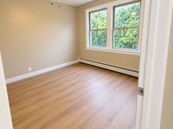 939B E Front St #104