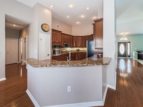 4th image of 12432 Bristol Commons Cir