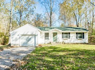 4276 Abel Dr, Fort Gratiot, MI 48059