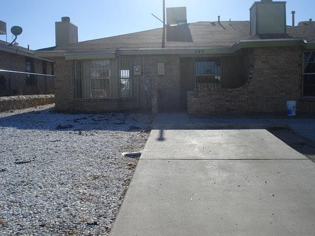 1st image of 749 El Arco Dr