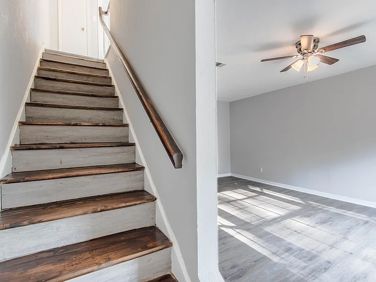 13545 Embassy Park Ct #13545 — Photo 15