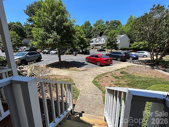 3rd image of 6466 Windsor Gate Ln