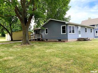 407 N Bluff St, Albany, IL 61230