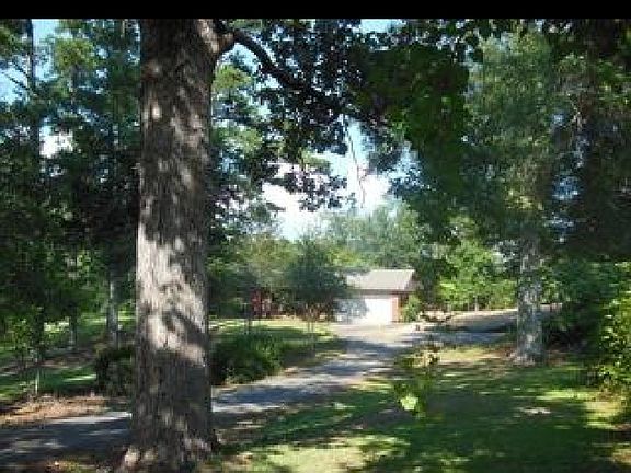 Driveway view of beautiful 5 acres for privacy