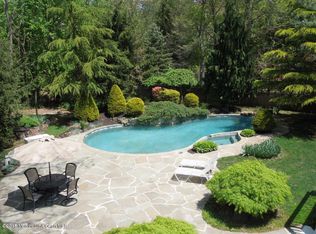 1 Tall Oaks Ct, Farmingdale, NJ 07727