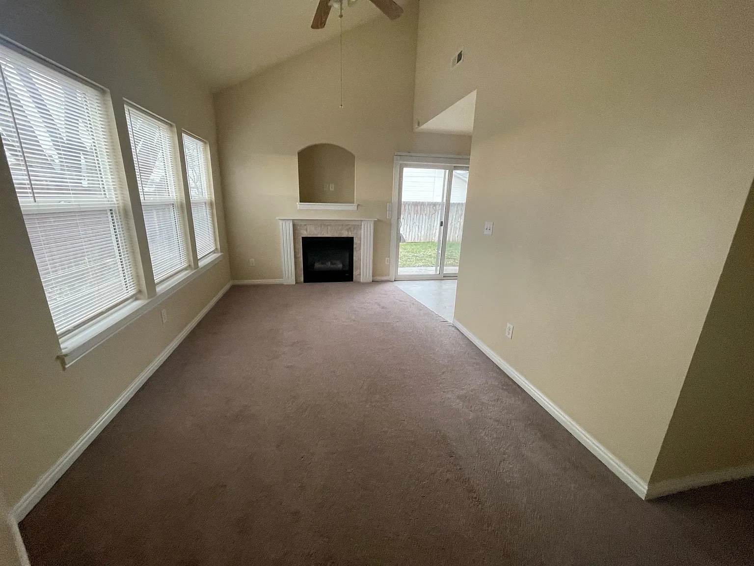 1513 Garland - 2x2 Townhome — Photo 2