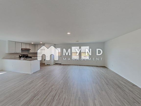 4th image of 4224 Southton Mere