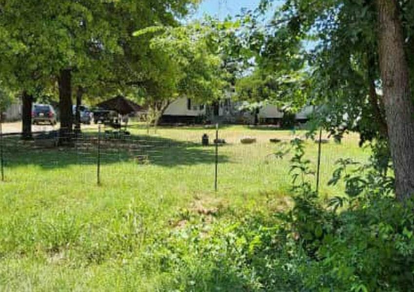 1st image of 127 Lowrey Cir