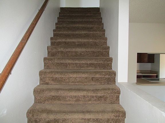 5th image of 1802 E Randall Dr APT 1