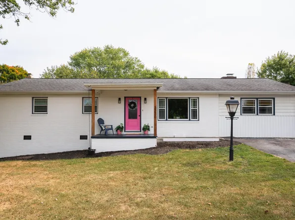 3230 Houfnaggle Rd, Lewisburg, WV 24901