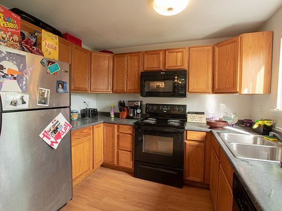 4th image of 221 21st Pl SE