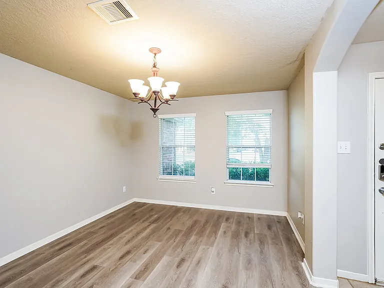 1710 Leafhopper Ln — Photo 6