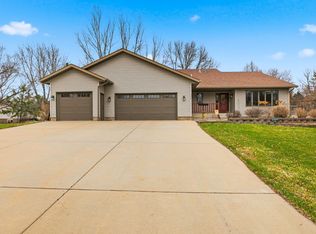 3230 Bittersweet Ln, Saint Cloud, MN 56301