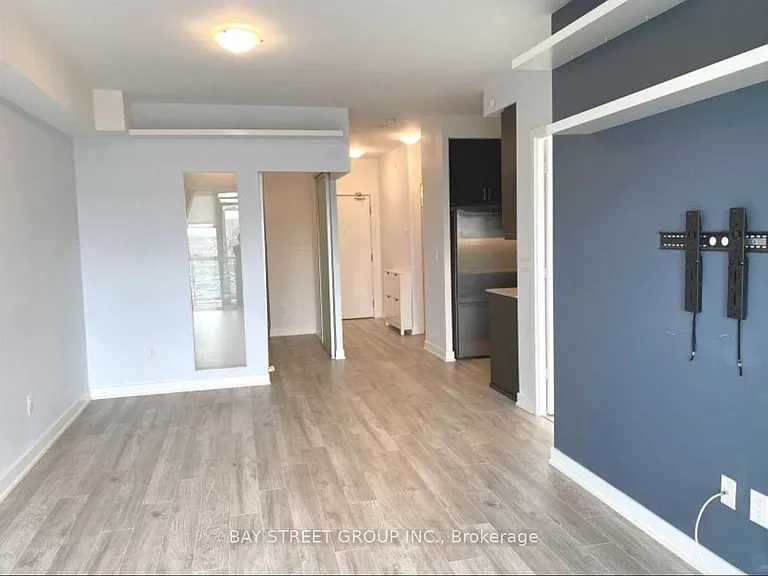 4633 Glen Erin Dr W #802 — Photo 6