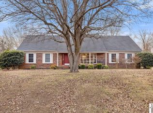 104 Hickory Hill Dr, Benton, KY 42025