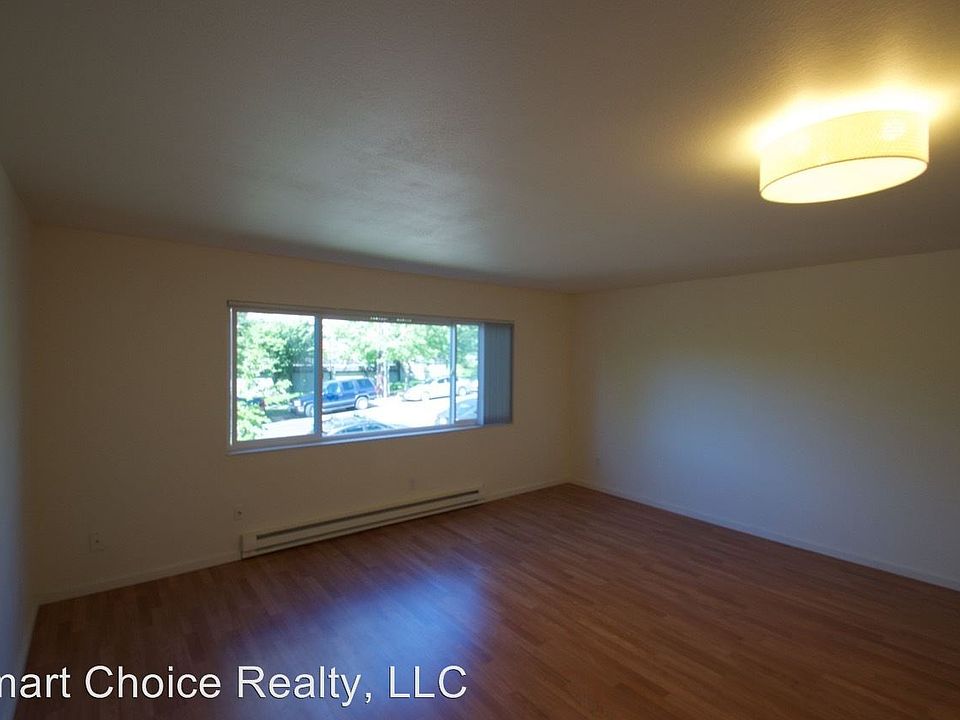 1st image of 1617 E Jefferson St APT 23