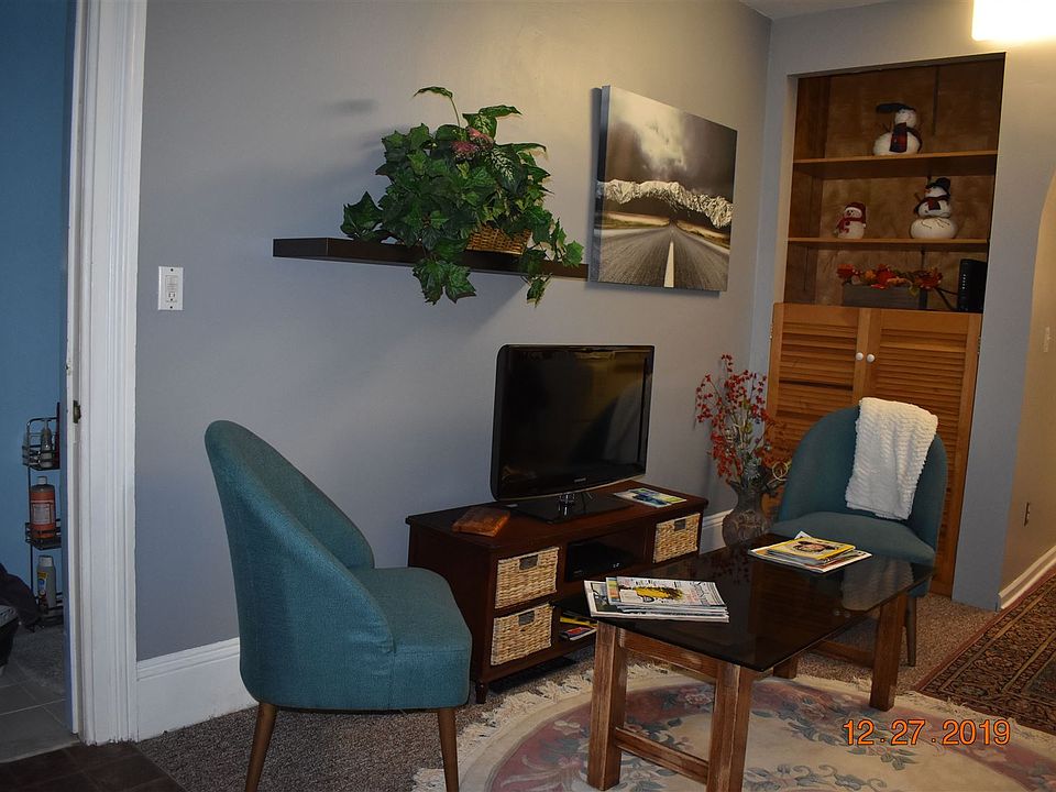 Apt 1