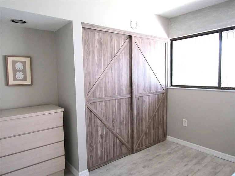 3553 Longmeadow #27 — Photo 16