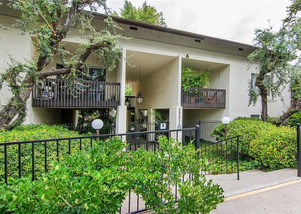 1st image of 23515 Lyons Ave Unit 207
