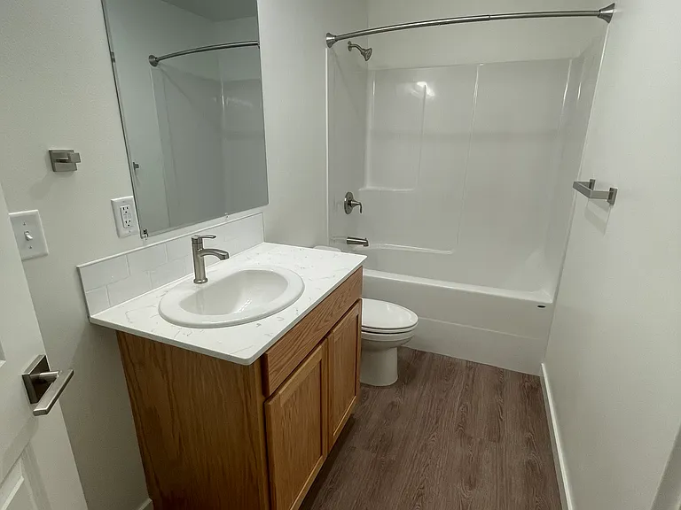 609 N Water St #401 — Photo 4
