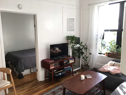 Rented by Owner | media 12