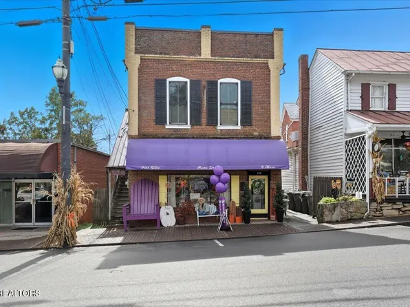 147 E Main St, Dandridge, TN 37725