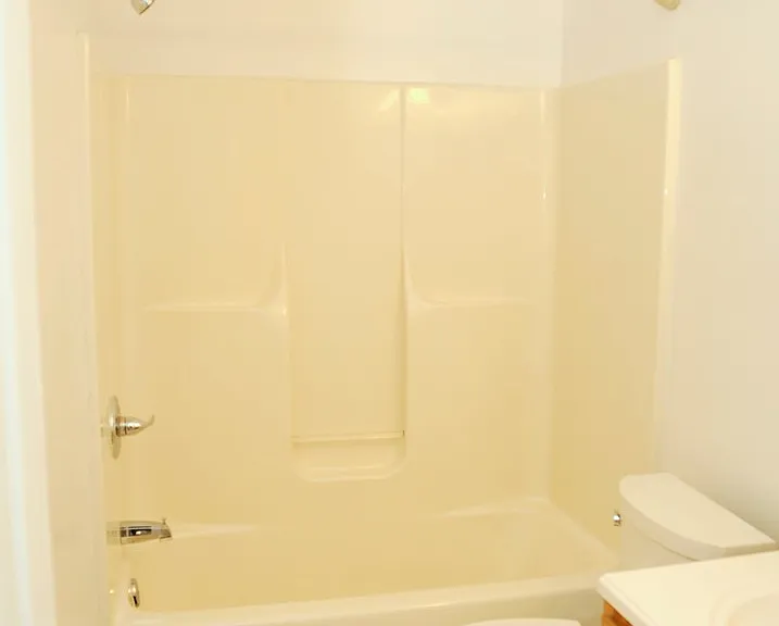 125 N Towne Ct — Photo 7