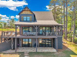 611 Bay Pine Island Rd, Jacksons Gap, AL 36861