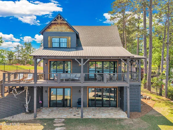611 Bay Pine Island Rd, Jacksons Gap, AL 36861