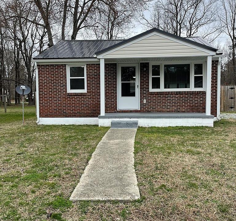 1st image of 710 Falls St
