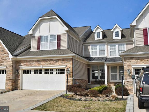 2nd image of 414 Granville Ct