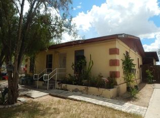 1305 Glenn St, Zapata, TX 78076