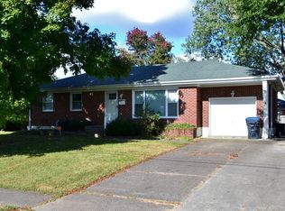 1917 Floradora Dr, Louisville, KY 40272