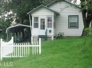 1029 E Parker Ave, Independence, MO 64050