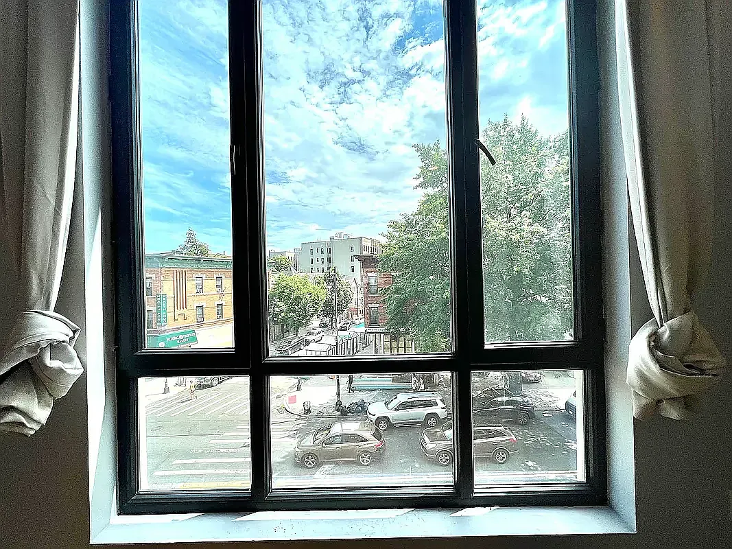 1027 Cortelyou Road — Photo 4