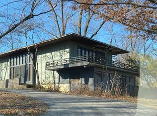 512 Wood Ave, Oak Brook, IL 60523