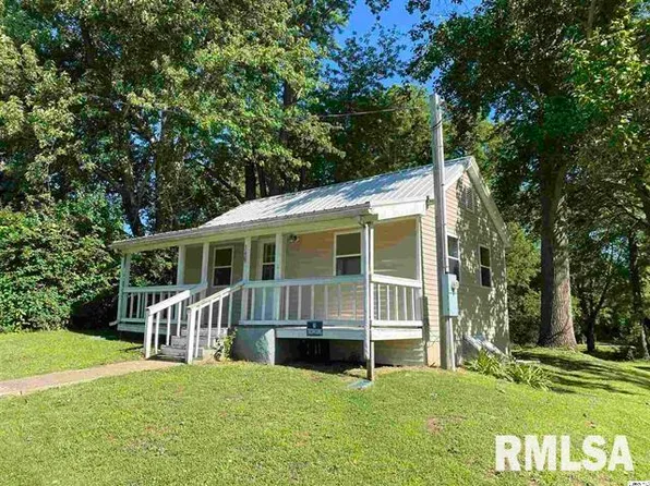 340 W 1st St, Versailles, IL 62378