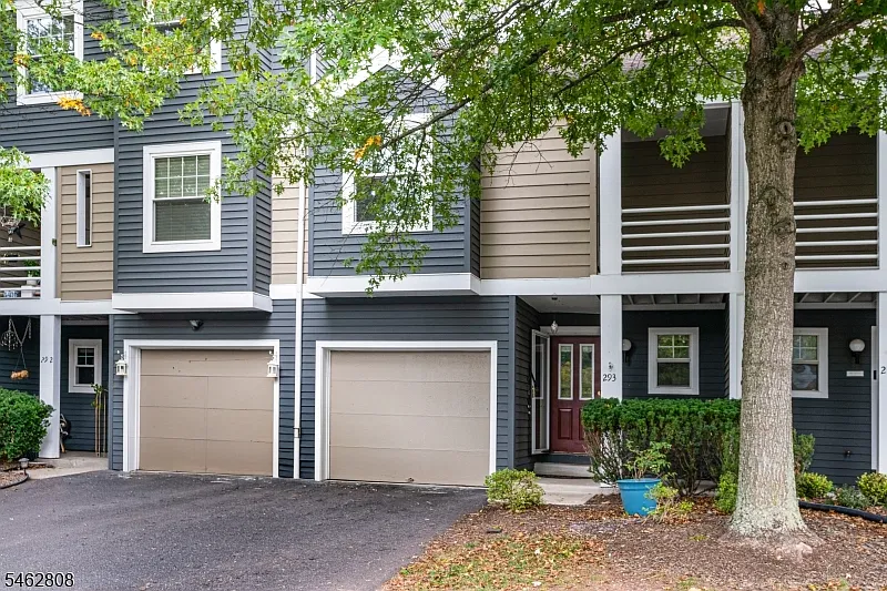 293 Greenfield Rd