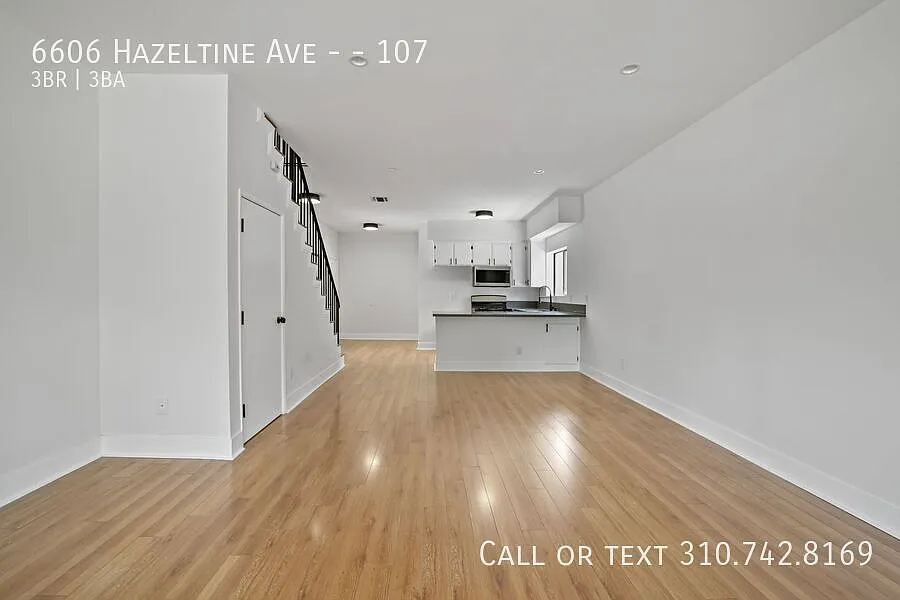 Modern 3-Bedroom Townhouse with Balcony, Parking & Remodeled Interiors — Photo 3