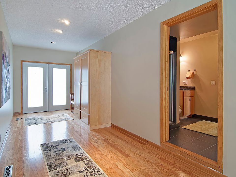 2355 Medicine Lake Blvd E, Plymouth, MN 55441 Zillow