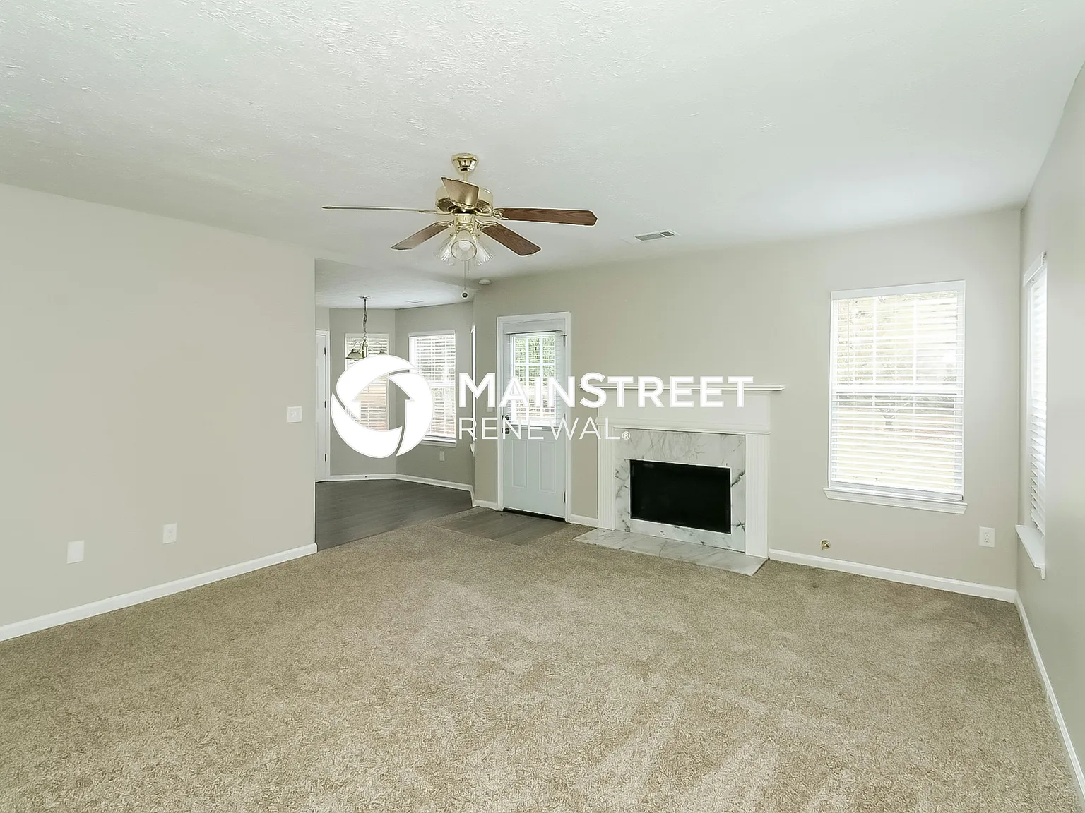 388 Sawgrass Way — Photo 2