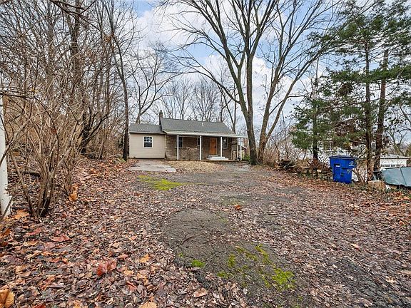4th image of 1344 Central Ave